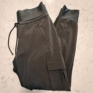 Athleta Sutton Cargo Joggers - size 0